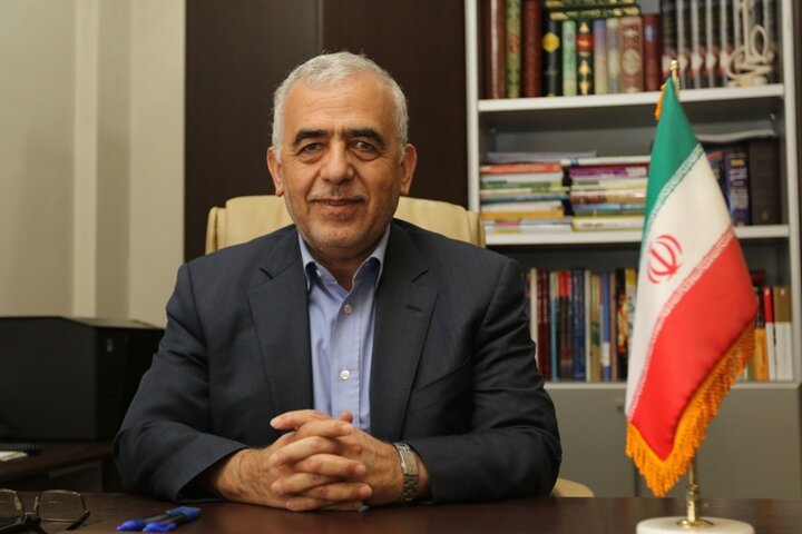 افزایش حقوق بدون افزایش تولید یا قیمت درست نیست