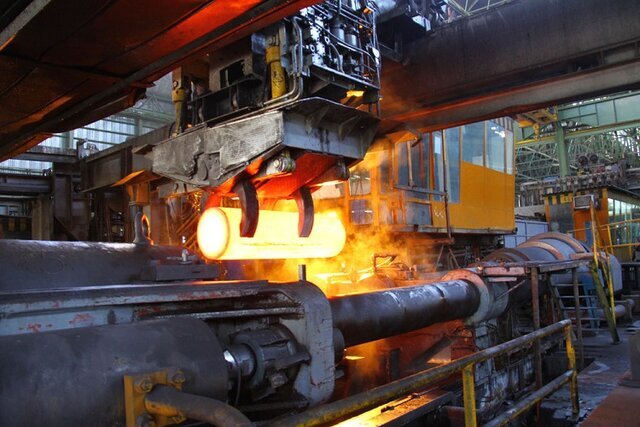 سوداگران فولاد عرضه شده در بورس را می‌خرند