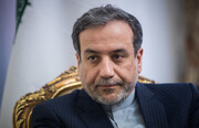 عراقچی: ایران در برجام باقی می‌ماند