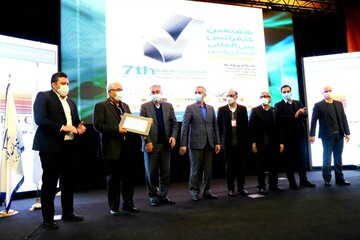 برنده جایزه مرد فولادین ایران را بشناسید