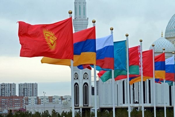 رشد ۱۰۰ درصدی تجارت ایران با اورآسیا