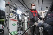 تکذیب افزایش قیمت بنزین و جمع‌آوری کارت‌ سوخت آزاد