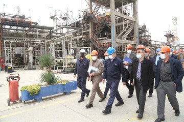 بازدید از خط تولید محصولات شرکت نفت ایرانول