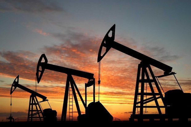 قیمت جهانی نفت همچنان بر مدار کاهش