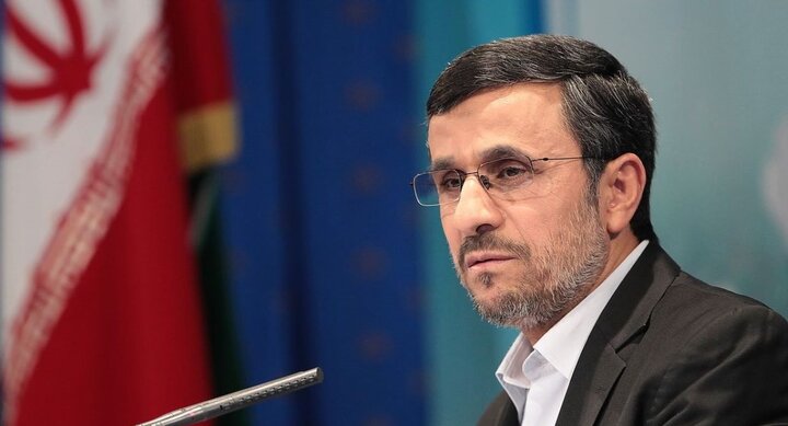 توئیت جدید احمدی نژاد به مردم و مسئولان