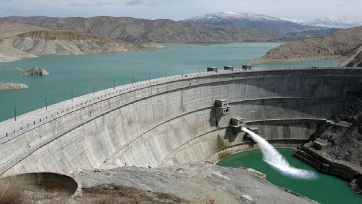 ذخایر آب سدهای کشور به کمتر از ۲۷ میلیارد مترمکعب رسید