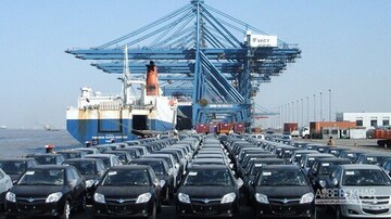 احتمال حذف شرط صادرات خودرو از مصوبه دولت