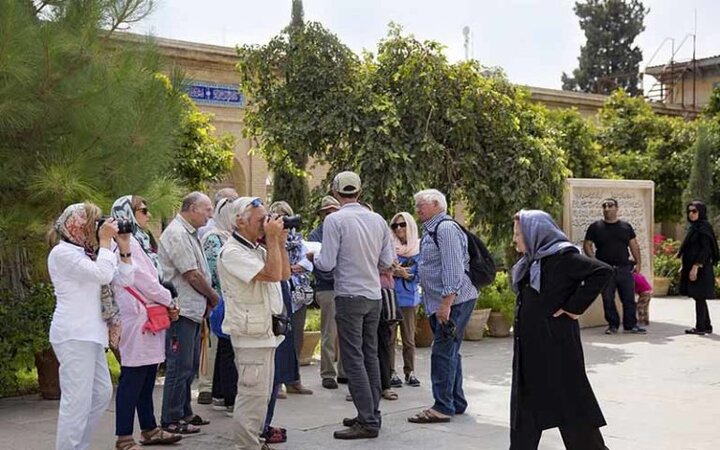 ورود گردشگران به کشور آسان شد