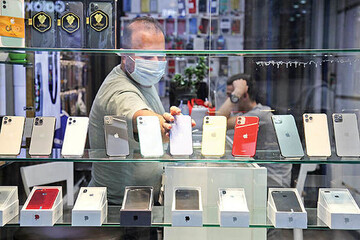 واردات ۳ میلیارد دلار گوشی تلفن همراه به کشور در ۱۱ ماه
