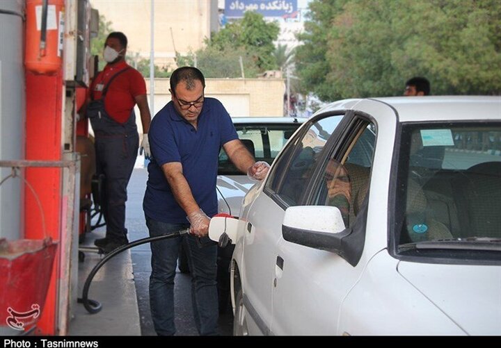 برنامه وزیر نفت برای قیمت بنزین