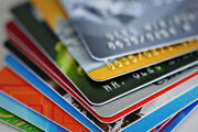 دولت کارت اعتباری ۱۰ میلیون تومانی به مردم می‌دهد