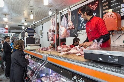 پوریان: صبر کنید؛ گوشت ارزان می‌شود
