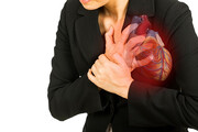 علائم حمله قلبی و یائسگی می تواند مشابه باشد: علائم را نادیده نگیرید