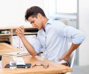 ۵ اشتباه رایج کارکنان اداری که منجر به کمردرد می شود