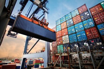 افزایش صادرات و واردات در سال گذشته