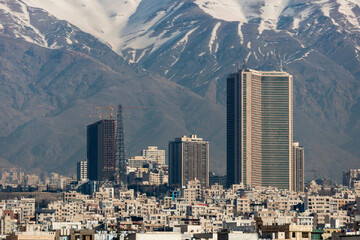 میانگین قیمت مسکن در تهران چقدر است؟
