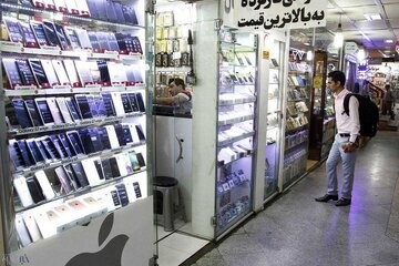 امسال گوشی ایرانی تلفن همراه وارد بازار می شود 