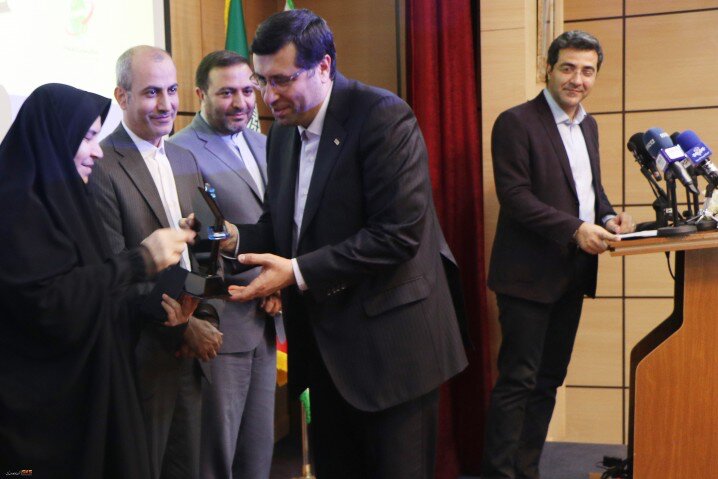 فولاد کاوه جنوب کیش جز ناشران منتخب 1401