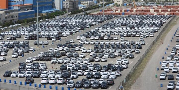  از تأیید احتکار خودروسازان توسط سازمان تعزیرات بی اطلاعم