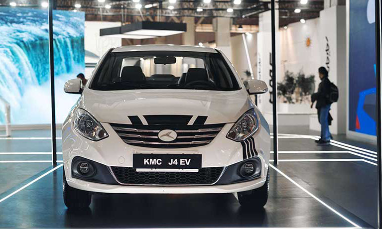 نمایش عمومی خودروهای برقی، پلاگین هیبرید و وارداتی کرمان موتور در دومین نمایشگاه تحول صنعت خودرو