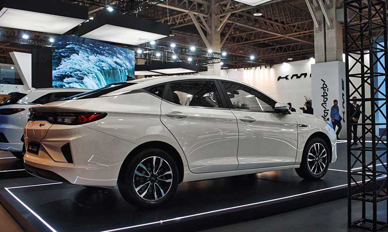 نمایش عمومی خودروهای برقی، پلاگین هیبرید و وارداتی کرمان موتور در دومین نمایشگاه تحول صنعت خودرو