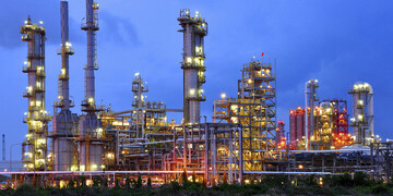 افزایش کیفییت فرآورده‌های نفتی در پالایشگاه‌های نفت