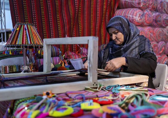 ۸۰ درصد اشتغال خانگی در دست زنان!