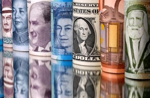 کاهش قابل توجه در قیمت دلار در بازار رخ داد
