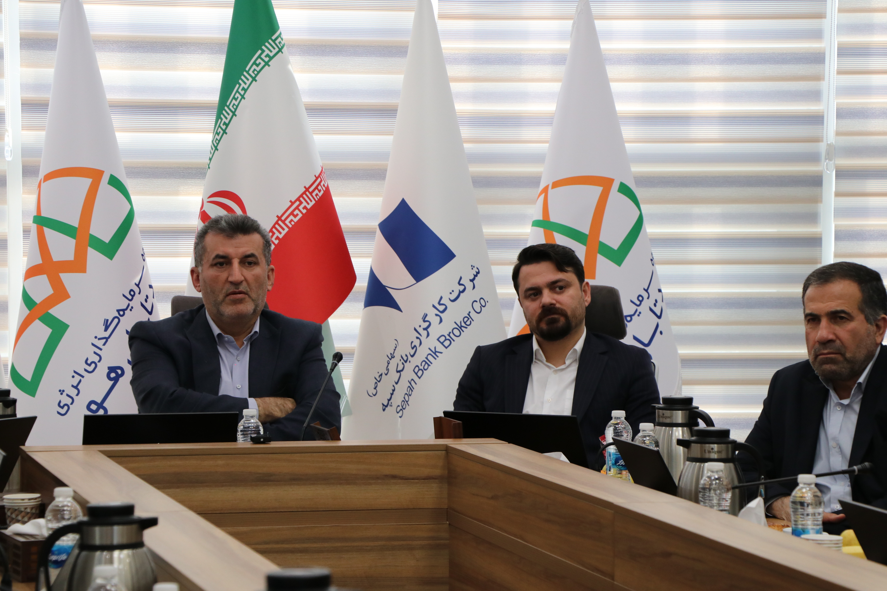 برگزاری نشست تخصصی بررسی چشمانداز صنعت برق، فرصتها و تهدیدها