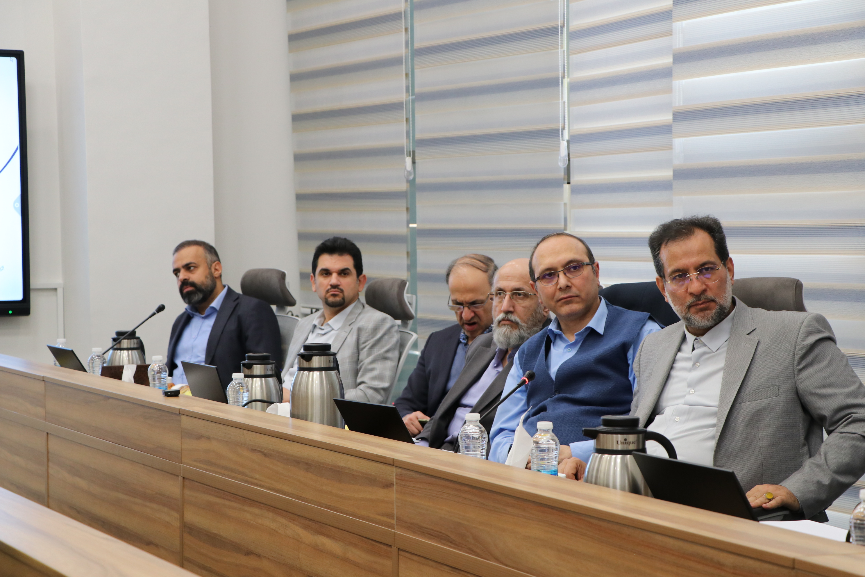 برگزاری نشست تخصصی بررسی چشمانداز صنعت برق، فرصتها و تهدیدها