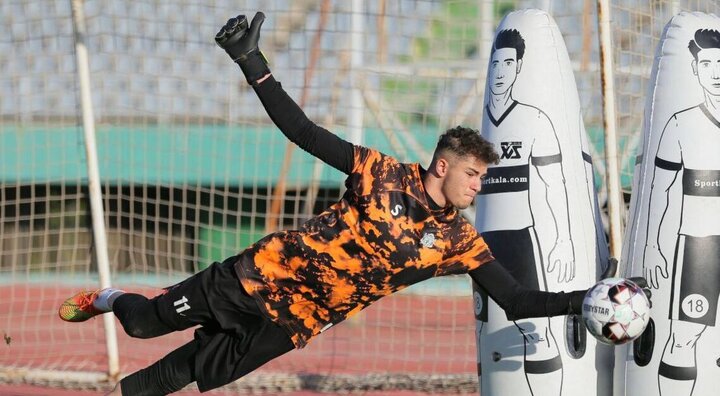 برای اولین بار یک ایرانی بهترین دروازه بان آسیا شد