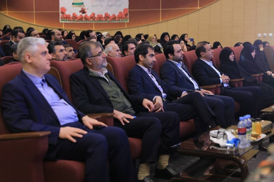 جهاد اقتصادی امروز نتیجه زنده نگاه‌ داشتن یاد شهدا است