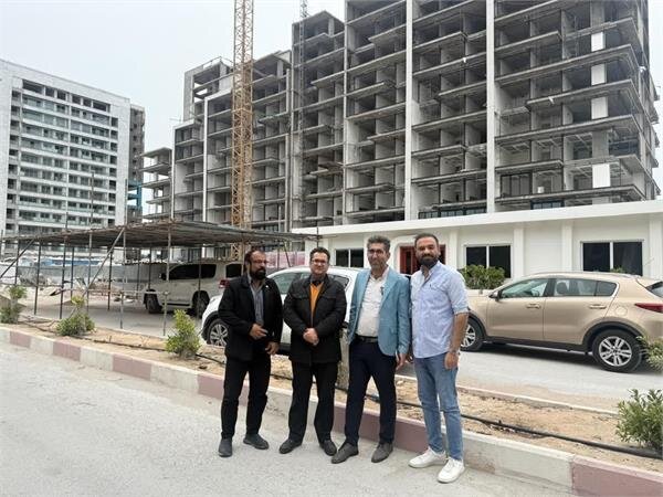بازدید عضو هیئت مدیره گروه سرمایه‌گذاری مسکن از پروژه درخشان ستاره کیش