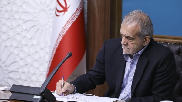 رییس جمهور دستور به توقف فروش اینترنتی دارو داد