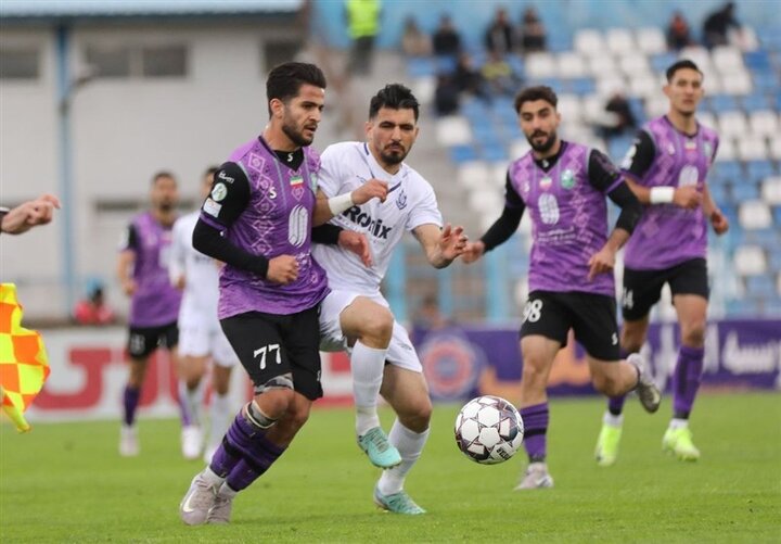 دیدار تیم های فوتبال ملوان و خیبر خرم آباد