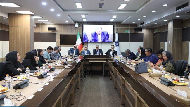 رسالت اتاق ایران ترجیح نگاه ملی به منافع بنگاهی است
