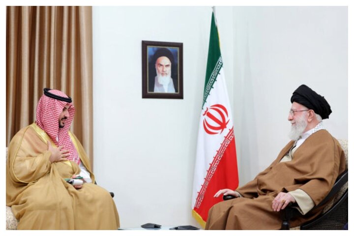 خالد بن سلمان پیام پادشاه عربستان را تقدیم رهبر انقلاب اسلامی کرد