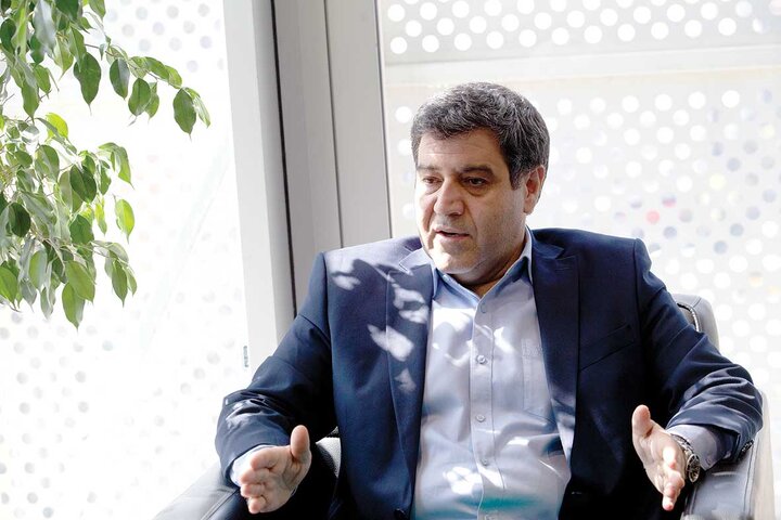 بدبینانه و خوش ‌بینانه‌ ۱۴۰۴