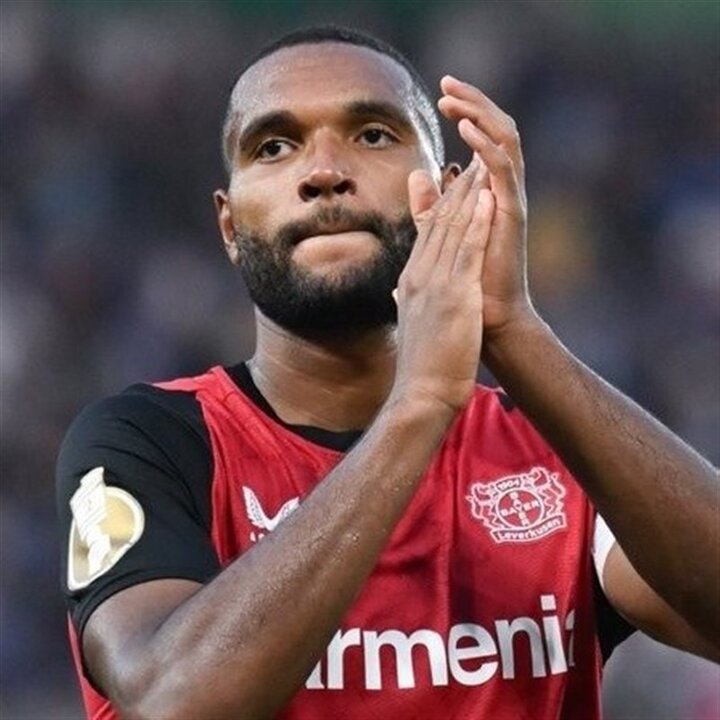 جاناتان تاه از لورکوزن جدا می شود