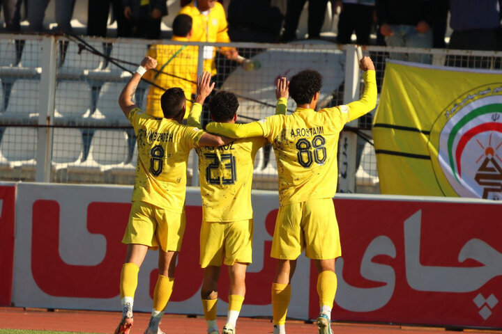 نتایج ۹ دیدار هفته ۳۳ لیگ آزادگان