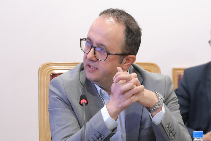 نشانه‌های بازگشت حقیقی‌ها به بازار سهام