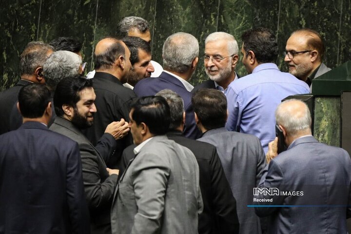 حضور وزیر کشور در جلسه غیرعلنی مجلس