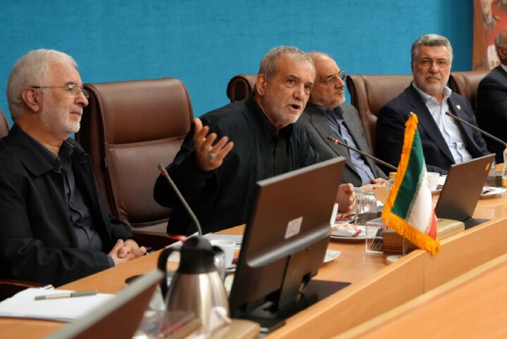 نشست پزشکیان با استانداران سراسر کشور