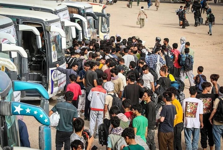 بازگشت بی سابقه مهاجران افغان از ایران