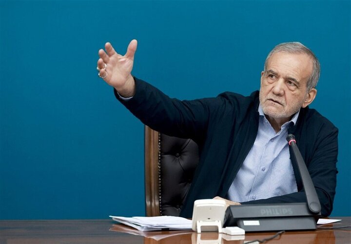 دستور پزشکیان برای مقابله با پدیده گرد و غبار