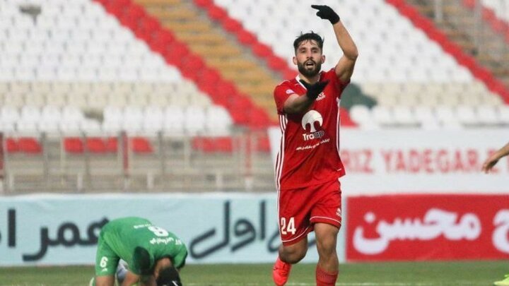 وینگر سرخ‌پوشان در آستانه حضور در استقلال