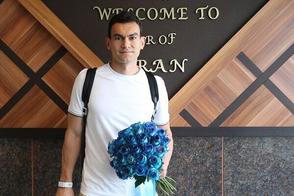 بازیکن مدنظر استقلال وارد تهران شد