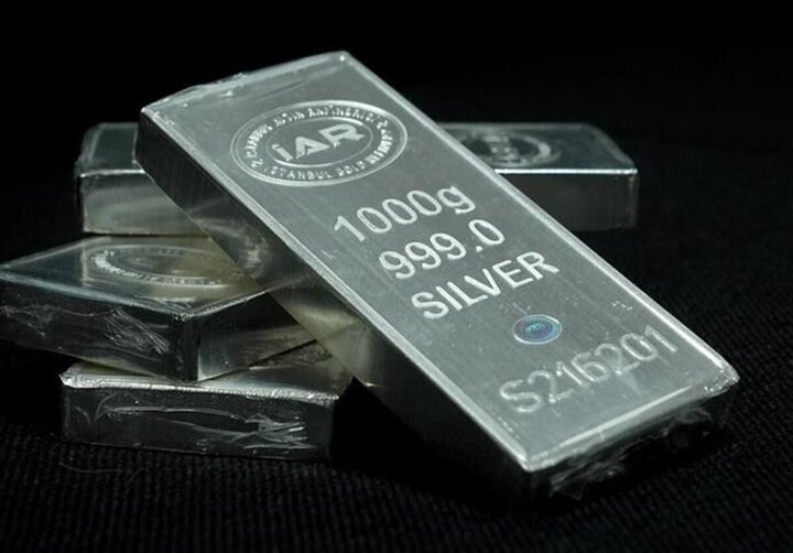 معامله ۵۰۲ کیلوگرم شمش نقره در بورس کالا