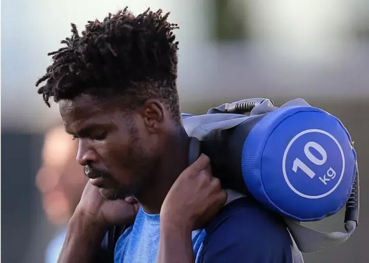 توافق استقلال و یک ستاره برای ادامه همکاری