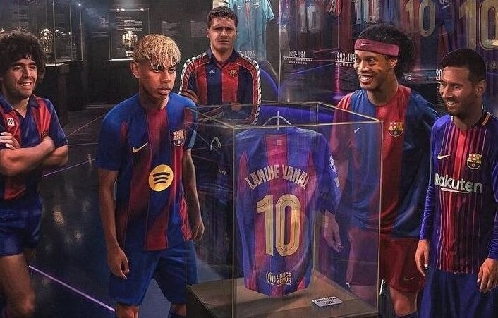 لامین یامال پیراهن شماره ۱۰ بارسلونا را پوشید